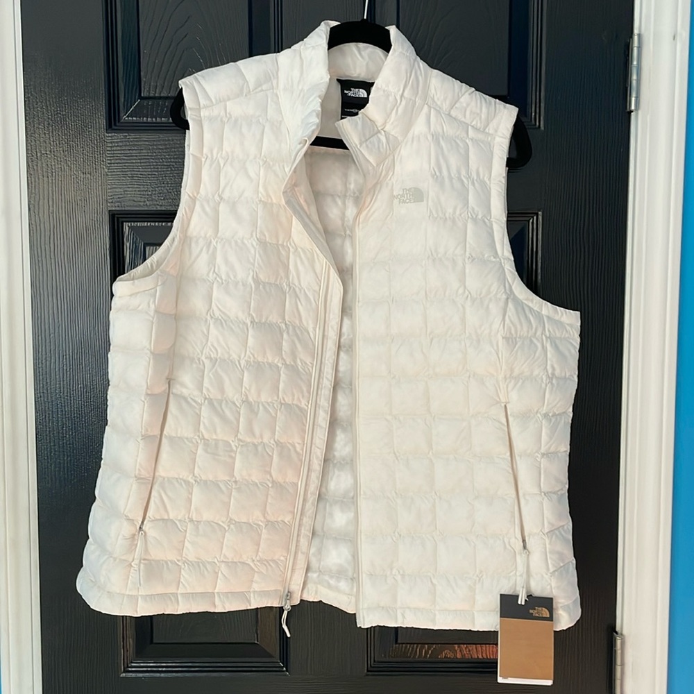 White Puffer vest